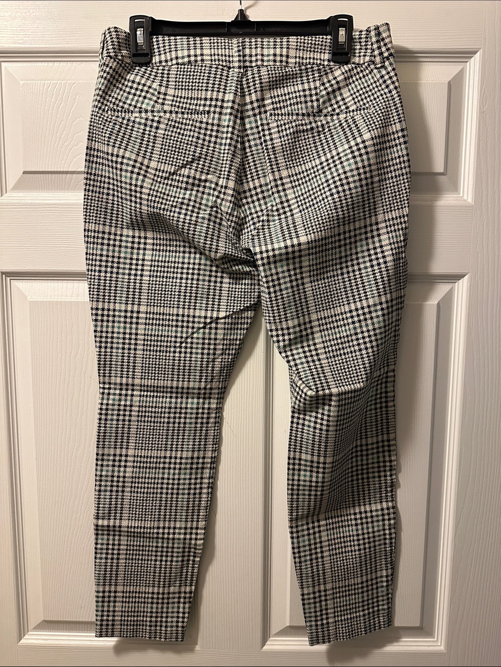 Women’s Old Navy High-Rise Pixie Never Fade Plaid Pants - Size 12 Petite